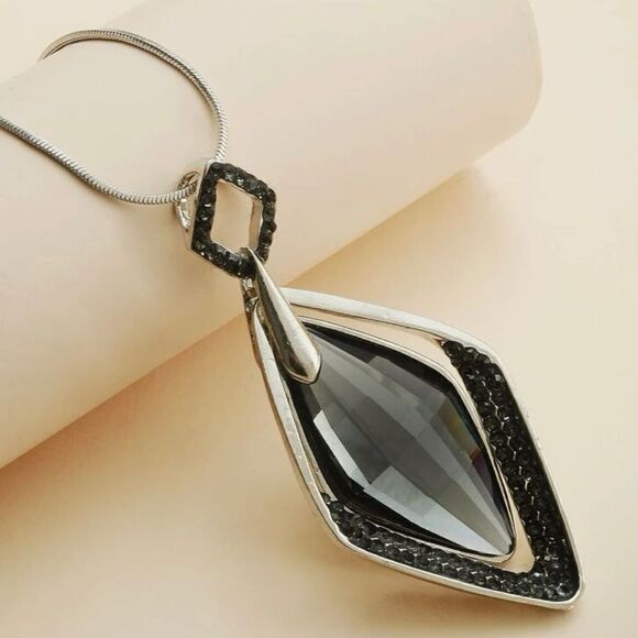 Long Gemstone Pendant Necklace - Picture 3 of 5